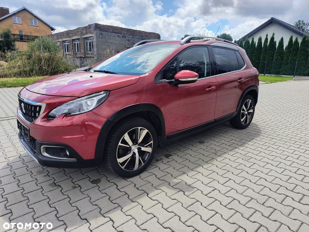 Peugeot 2008 1.2 Pure Tech Allure S&S - 7
