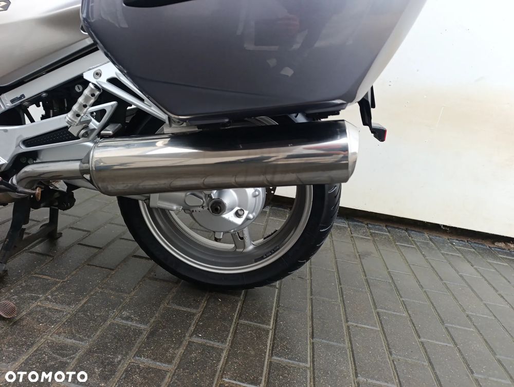 Yamaha FJR - 19