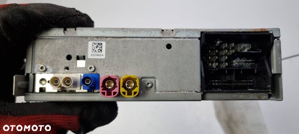 CZYTNIK NAWIGACJI VOLKSWAGEN PASSAT B8 - 4