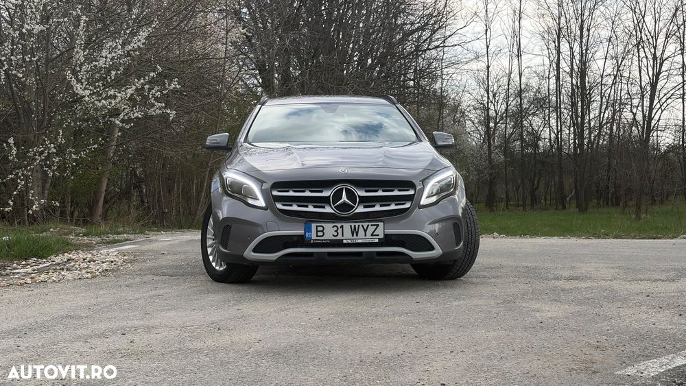 Mercedes-Benz GLA - 2