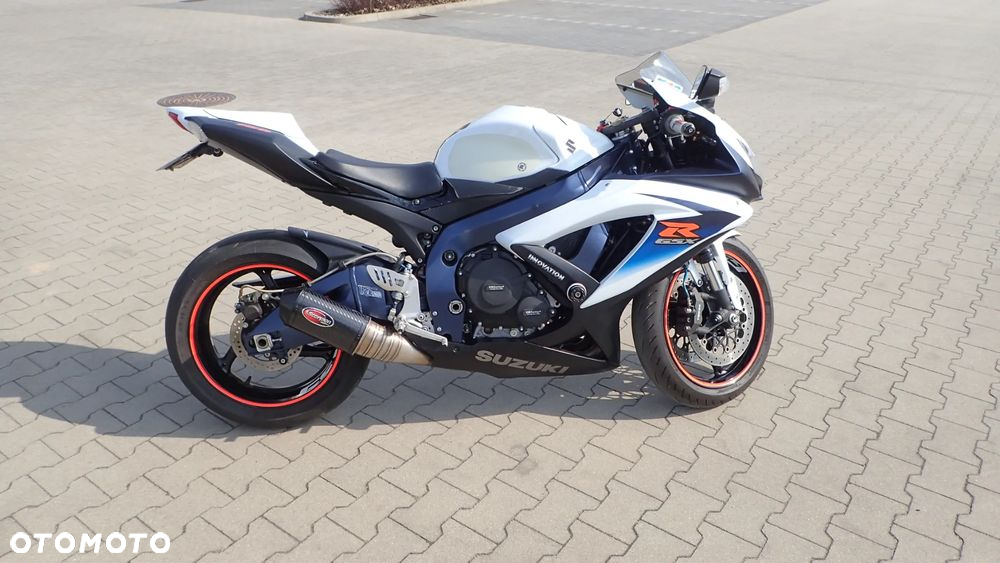 Suzuki GSX-R - 6
