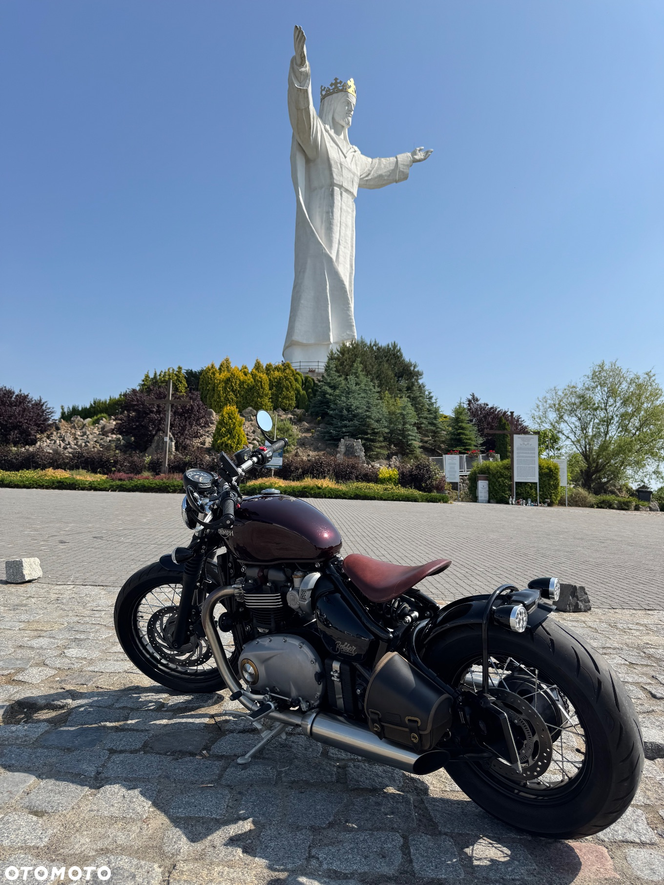 Triumph Bonneville Bobber - 15