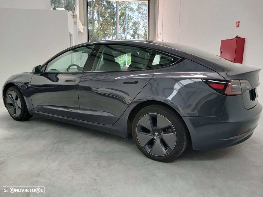 Tesla Model 3 Long Range Tração Traseira - 13