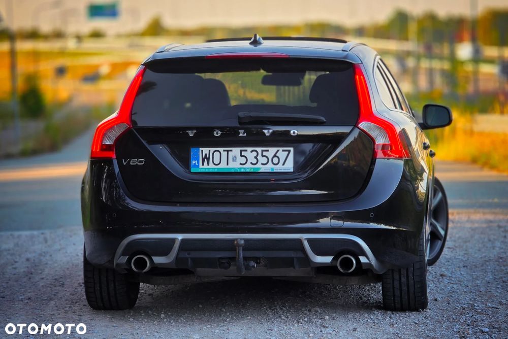 Volvo V60 D2 Momentum - 10