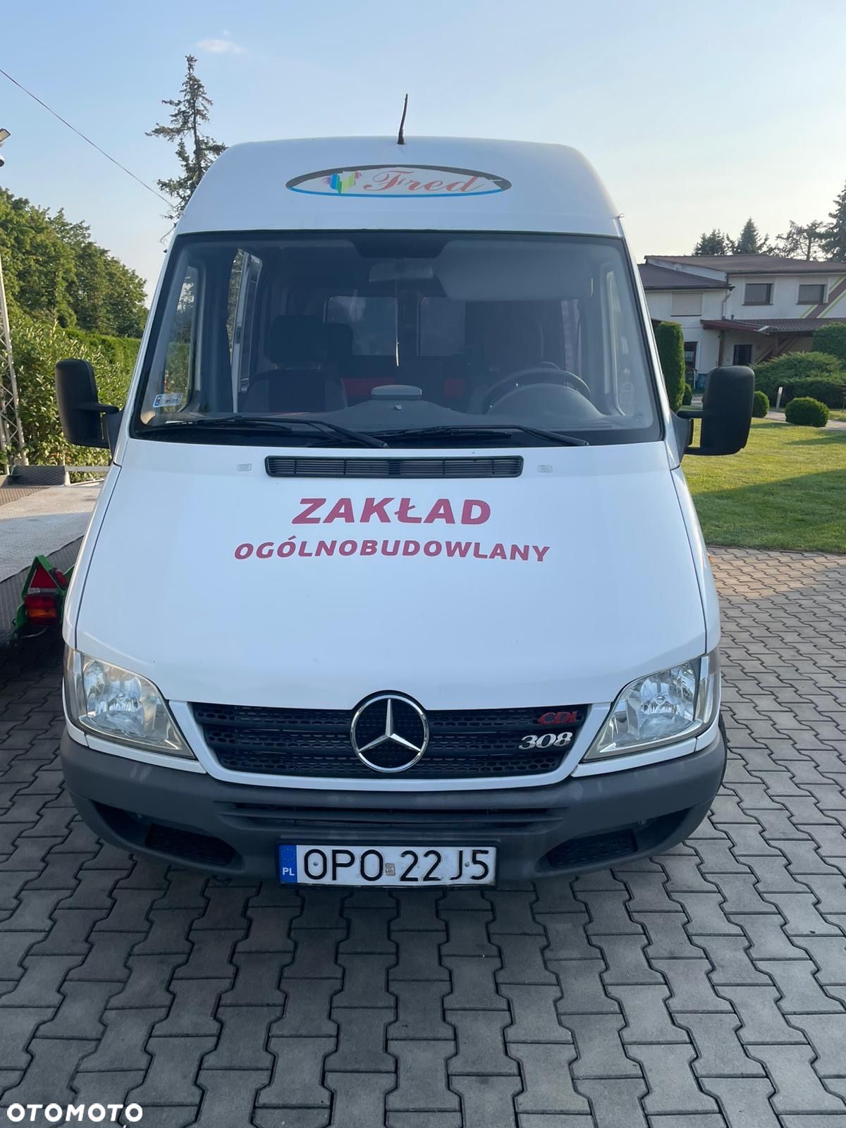 Mercedes-Benz Sprinter - 1