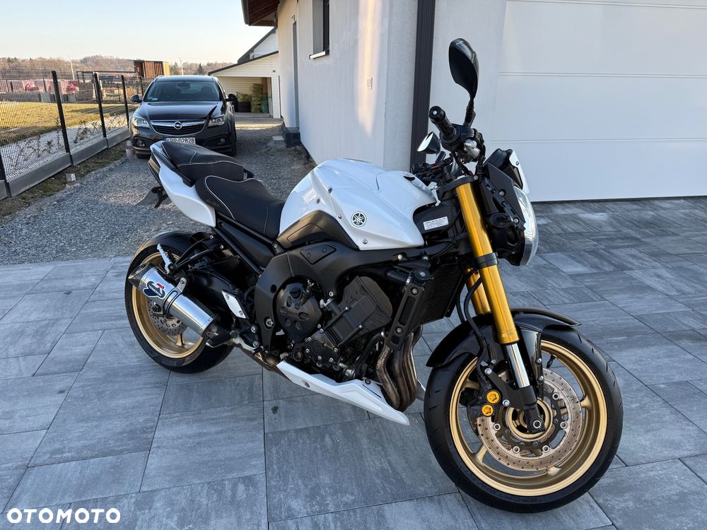 Yamaha FZ8 - 8
