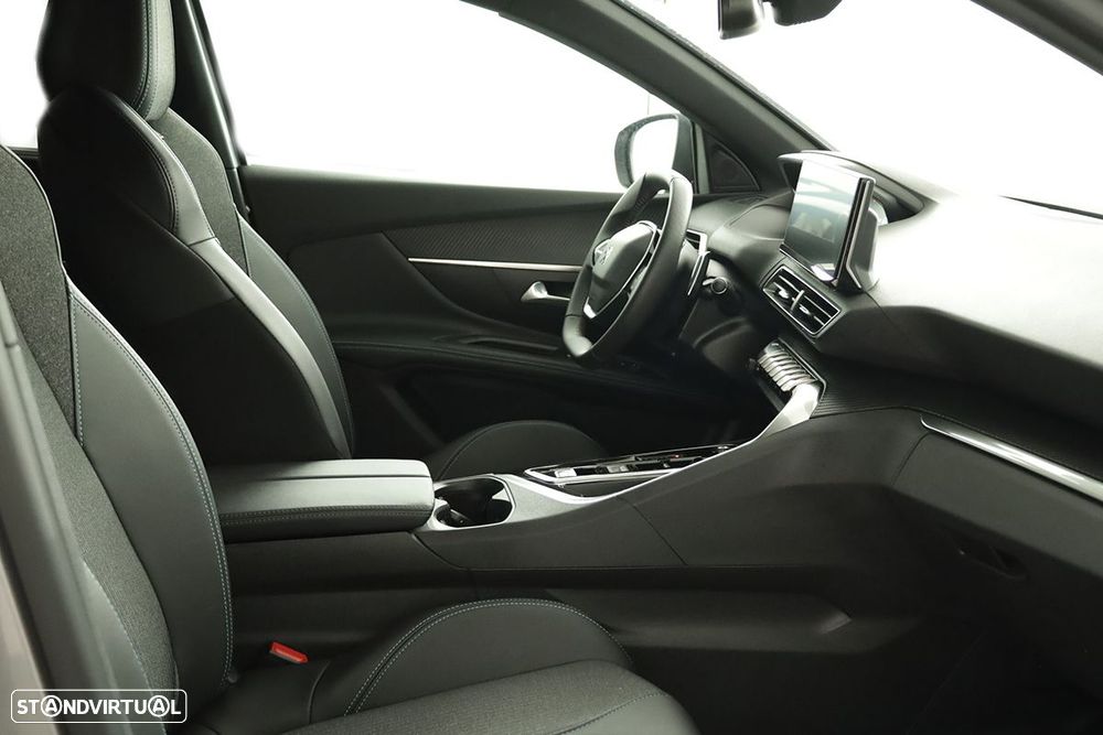 Peugeot 5008 1.2 PureTech Allure Pack EAT8 - 22