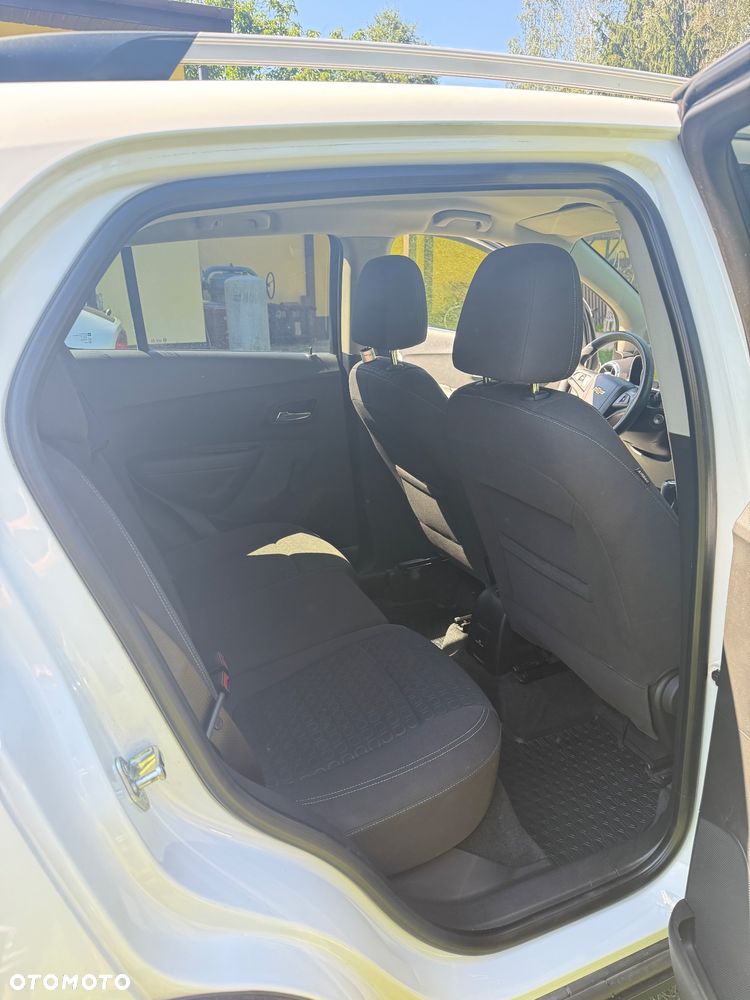 Chevrolet Trax 1.6 LS - 9