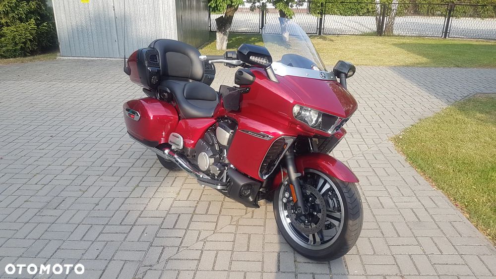 Yamaha Venture - 2