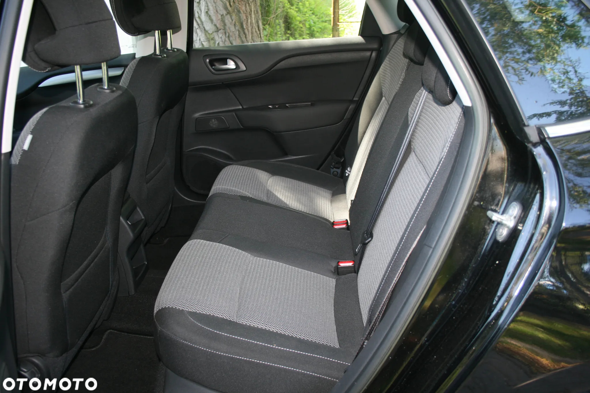 Citroën C4 1.2 e-THP Exclusive - 6