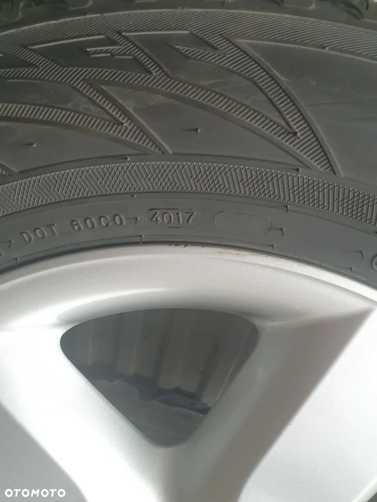 Piękne koła oryginalne do Toyota Rav4 - 7