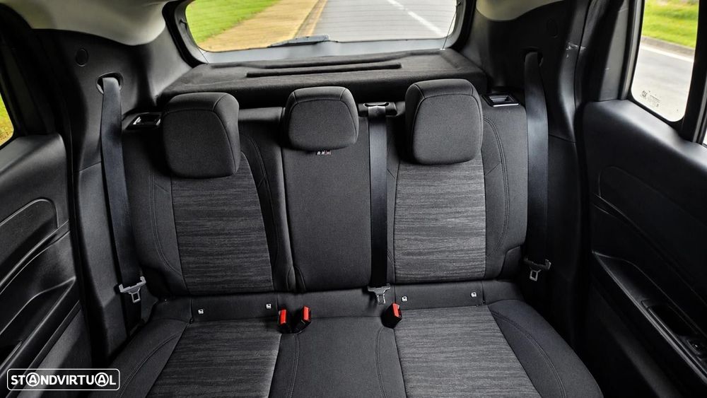 Jeep Avenger 54 kWh Black Edition - 18
