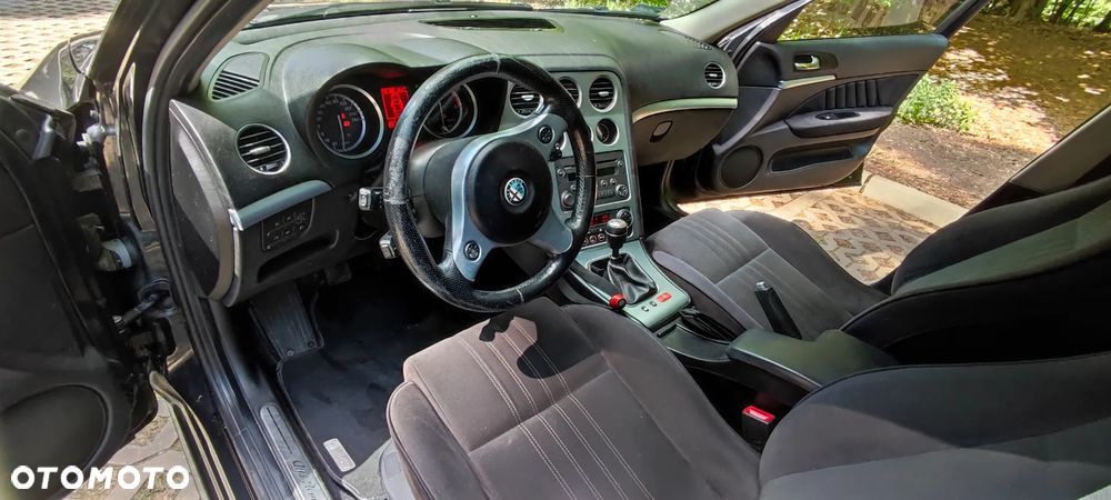 Alfa Romeo 159 1.9 JTDM 16V DPF Distinctive - 23