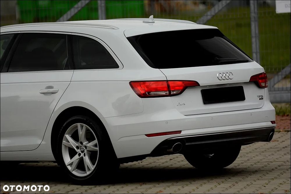 Audi A4 Avant 2.0 TFSI ultra Sport S tronic - 9
