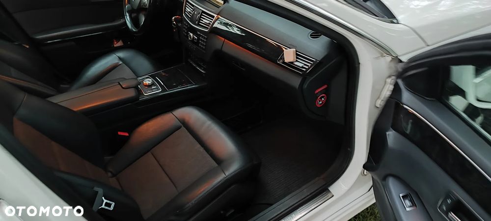 Mercedes-Benz Klasa E 350 CDI BlueEff Avantgarde - 9