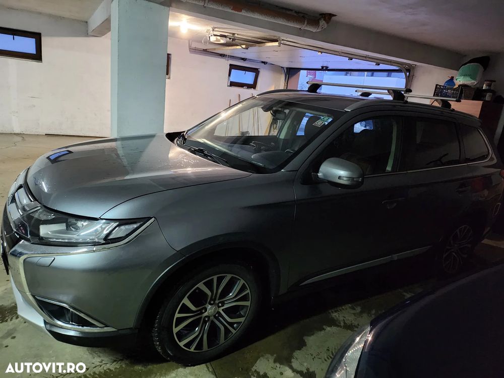 Mitsubishi Outlander 2.2L DI-D AS&G 6MT 4WD Instyle A60 - 2