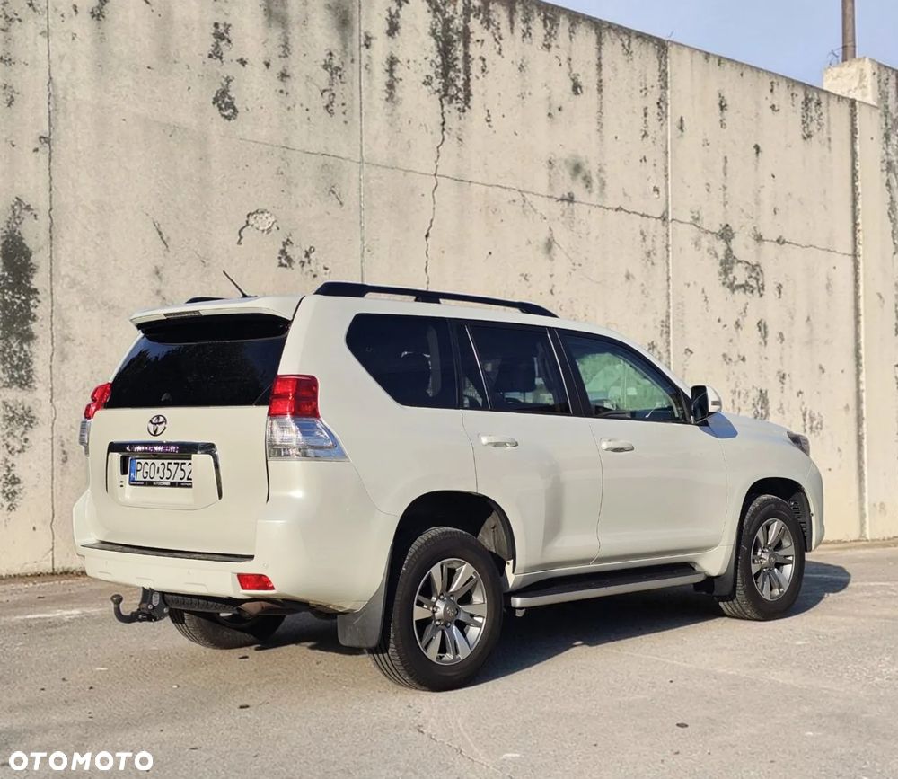 Toyota Land Cruiser LC 3.0 D-4D Prestige 7os - 9