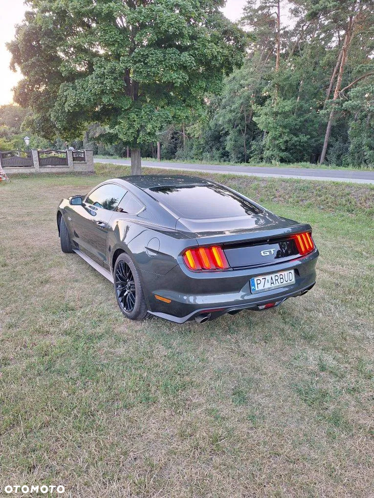 Ford Mustang - 3
