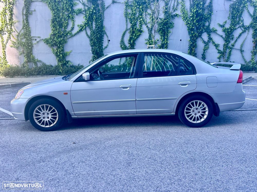Honda Civic 1.6 ES - 3