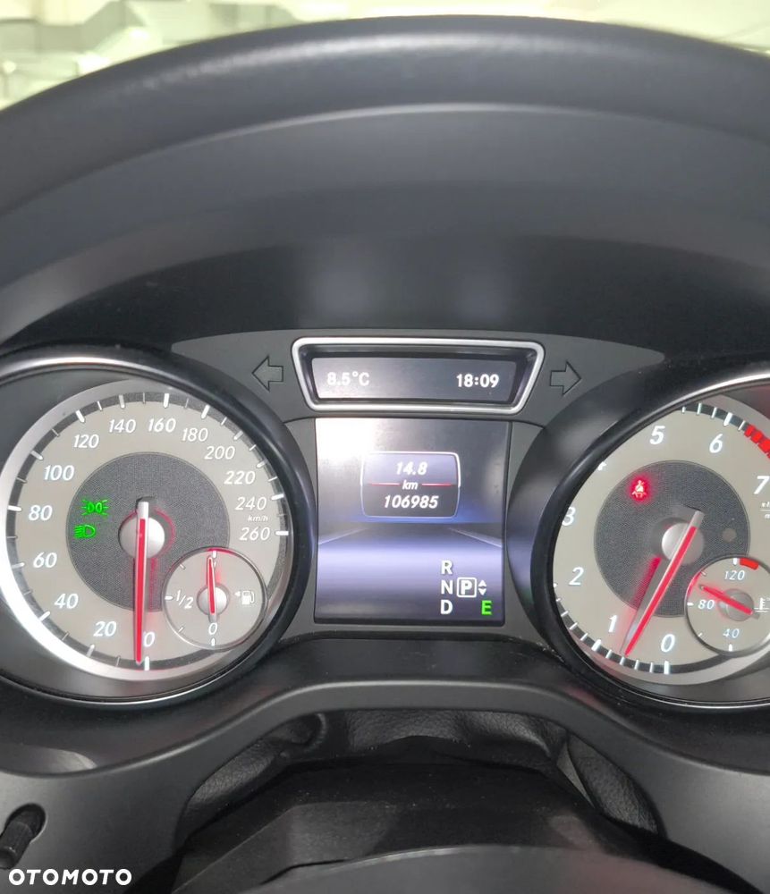 Mercedes-Benz CLA 250 7G-DCT AMG Line - 17