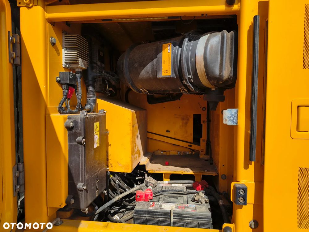 JCB 220x js220 2021R - 19