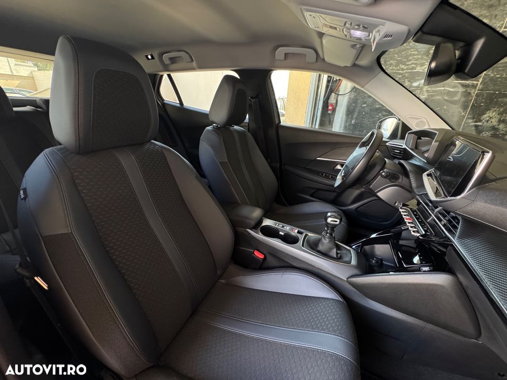 Peugeot 2008 BlueHDi 100 STOP & START Allure - 17