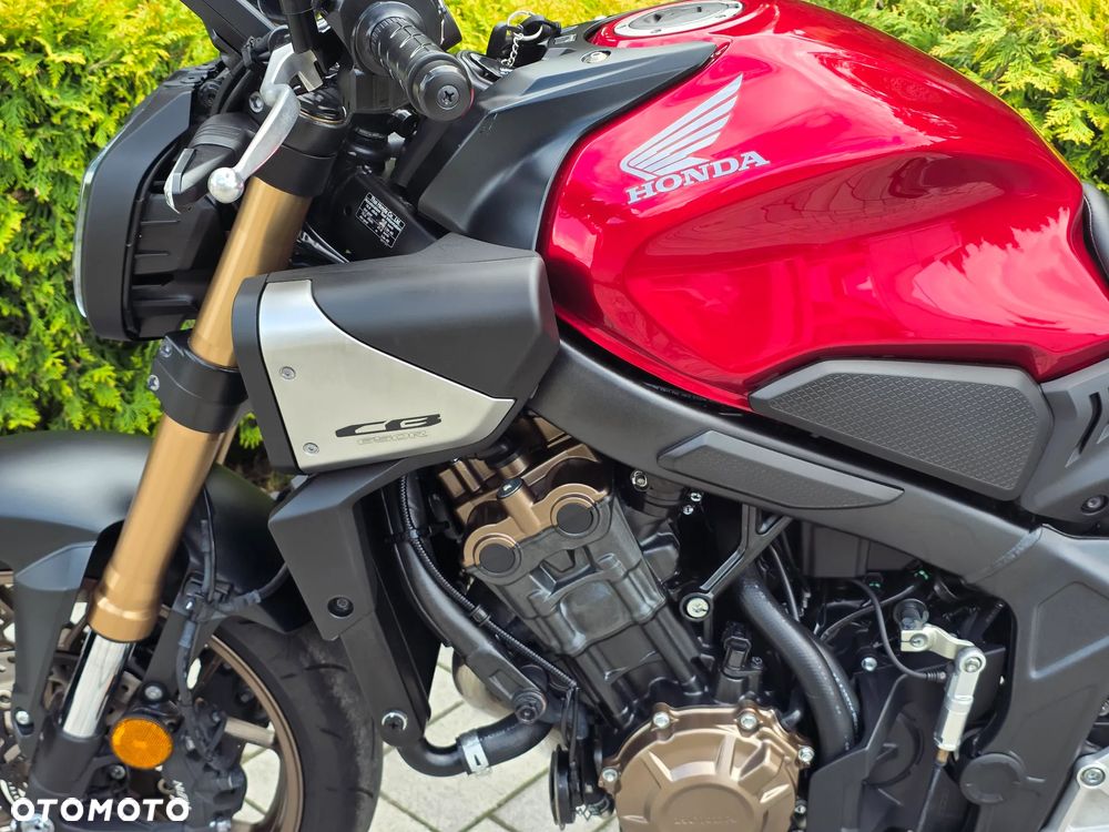 Honda CB - 23