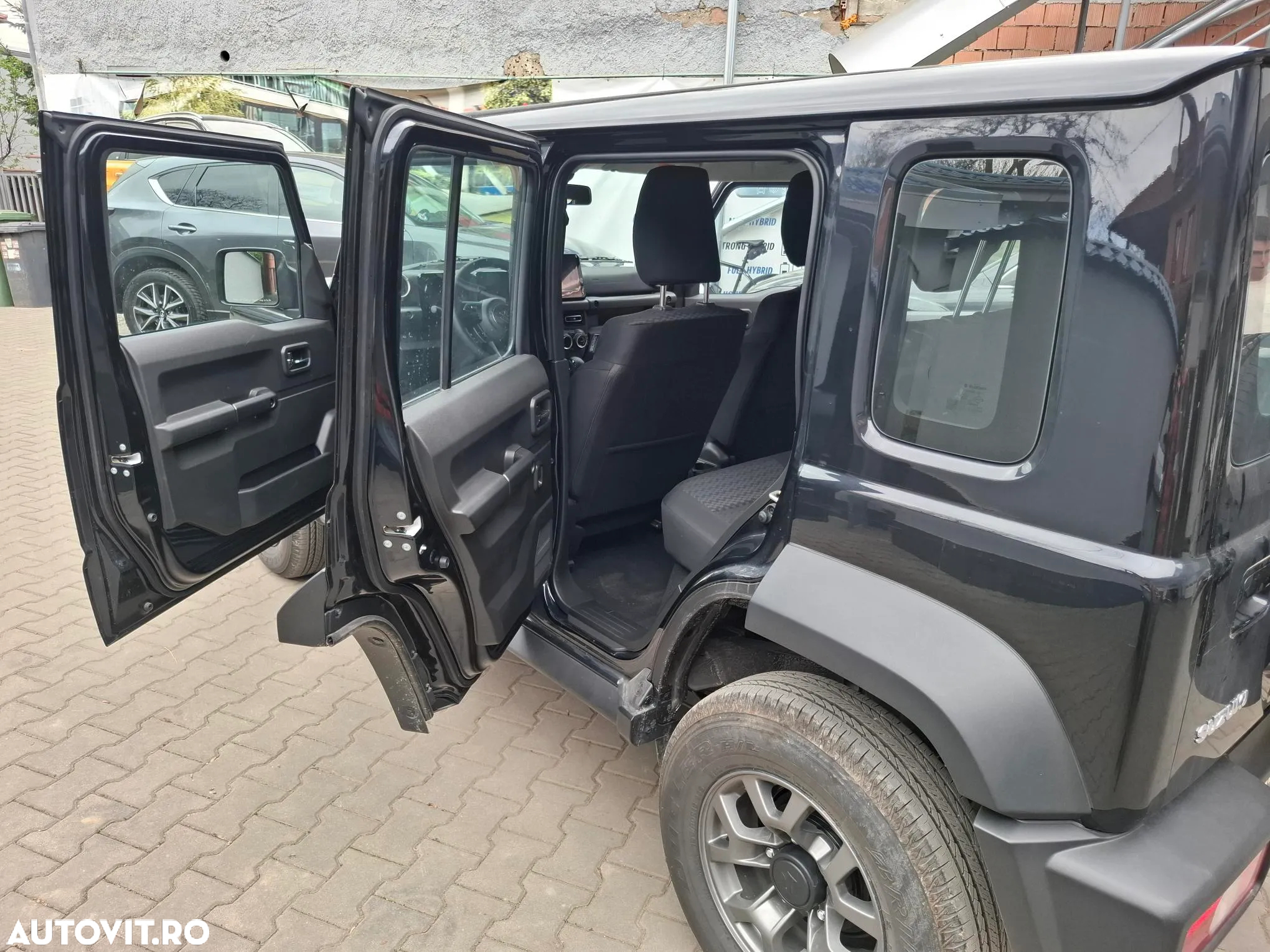 Suzuki Jimny 1.5 ALLGRIP GLX AT - 11