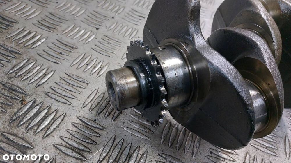 WAŁ KORBOWY NISSAN PRIMERA P12 1.9 DCI 120KM - 3