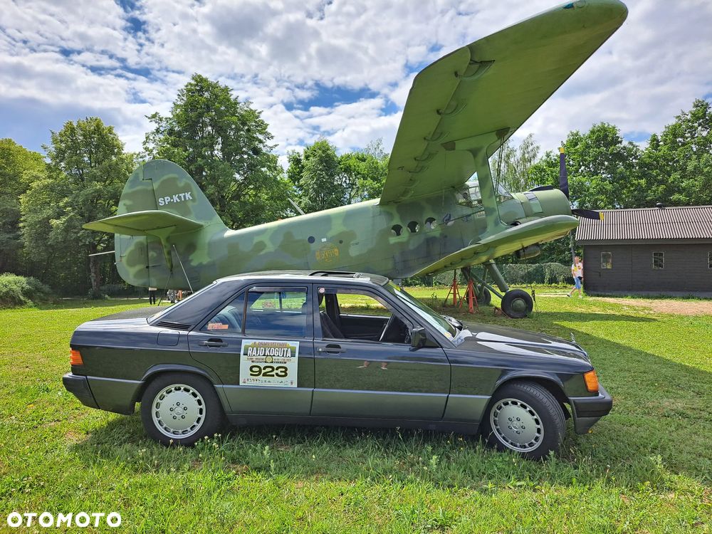 Mercedes-Benz W201 (190) - 10
