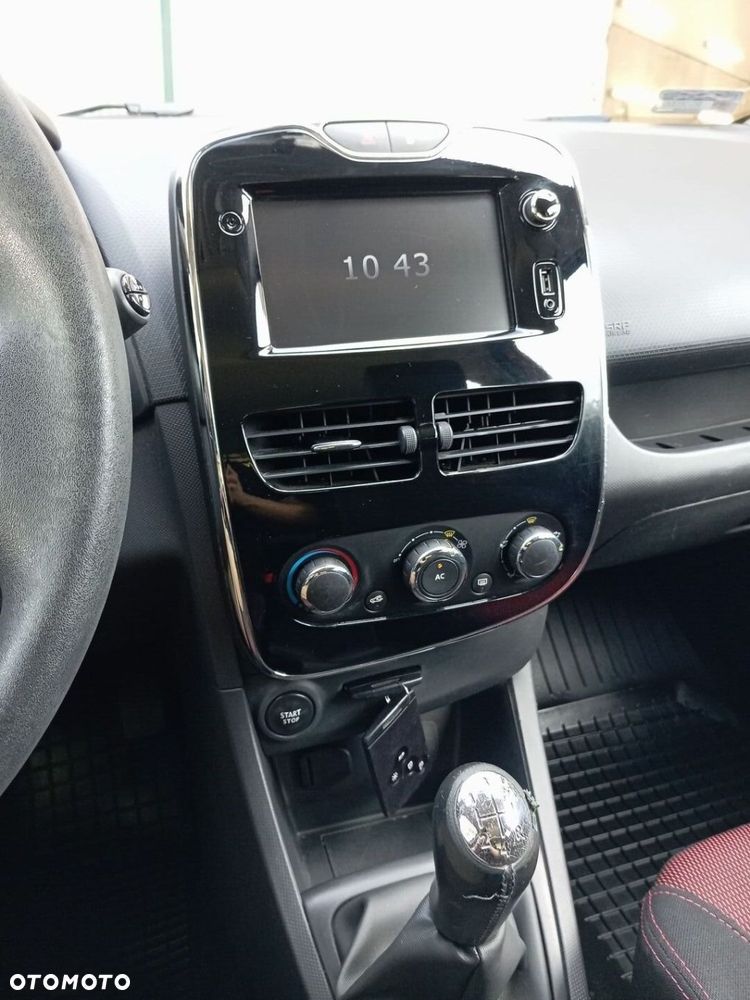 Renault Clio 1.2 16V Zen - 18