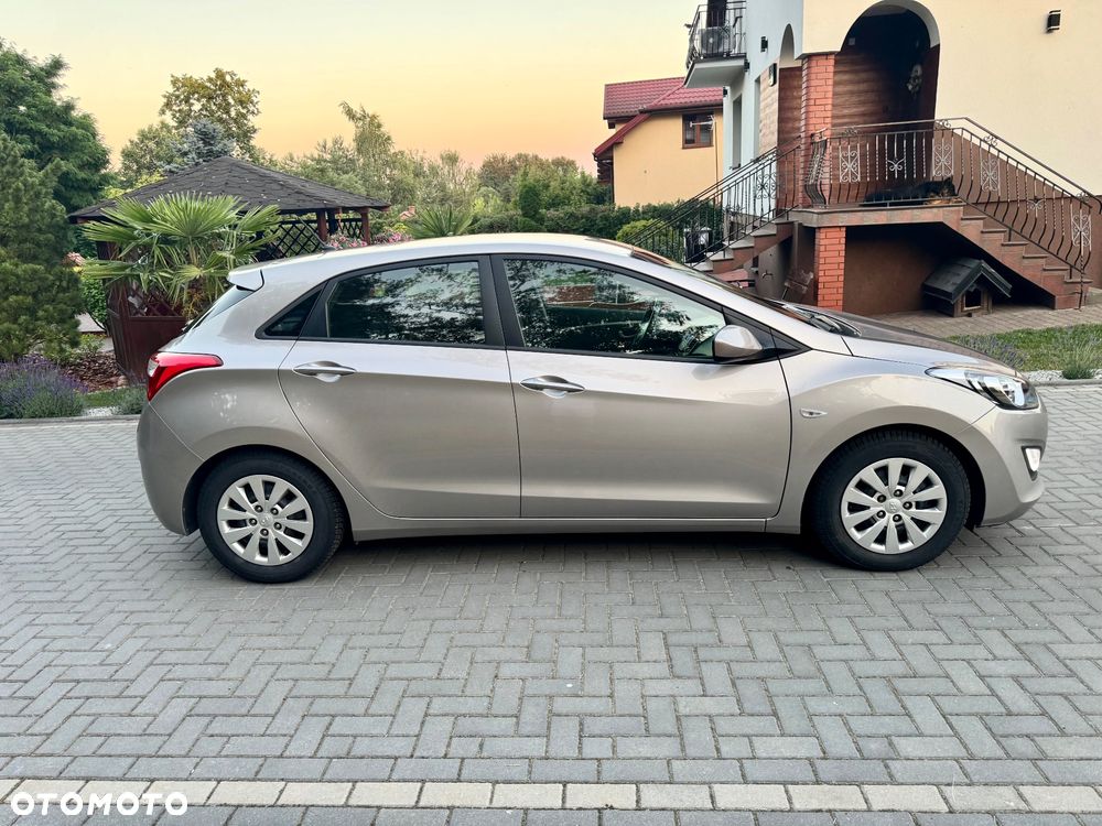 Hyundai i30 1.6 CRDi Comfort - 9
