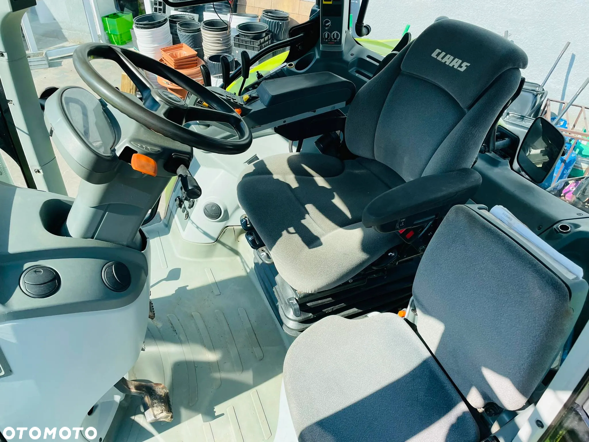Claas Arion 620 - 8