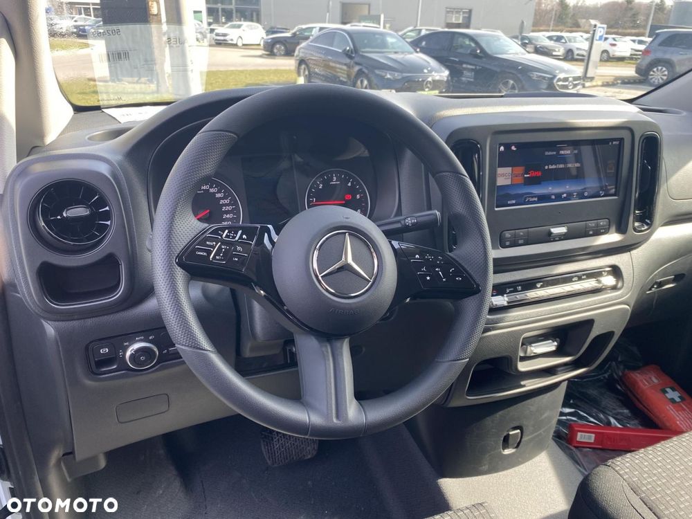 Mercedes-Benz Vito - 11