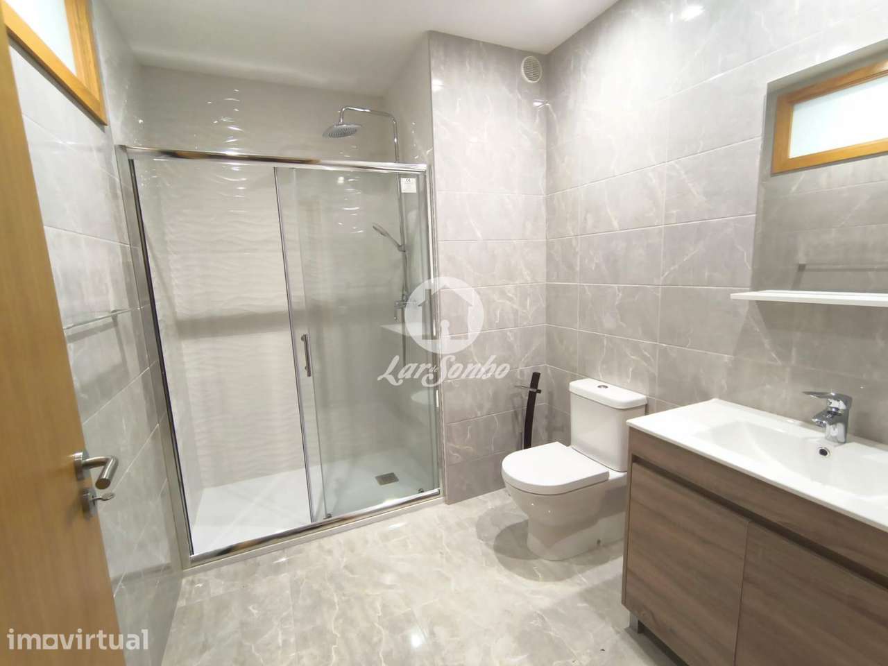 Excelente Apartamento T2 Como Novo na Póvoa de Varzim - Grande imagem: 5/18
