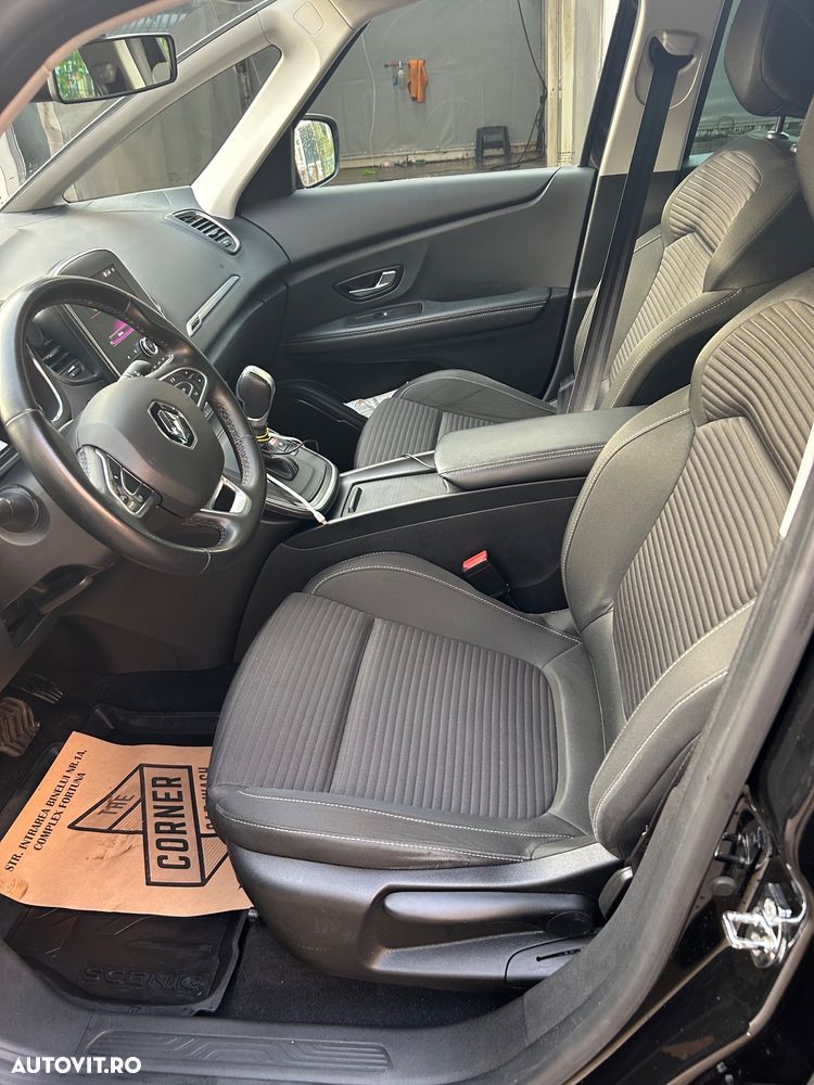 Renault Grand Scenic TCe 140 GPF EDC BLACK EDITION - 9