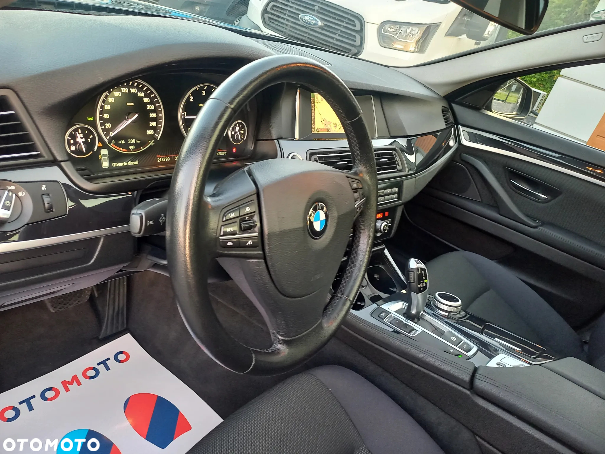 BMW Seria 5 520d Touring - 27