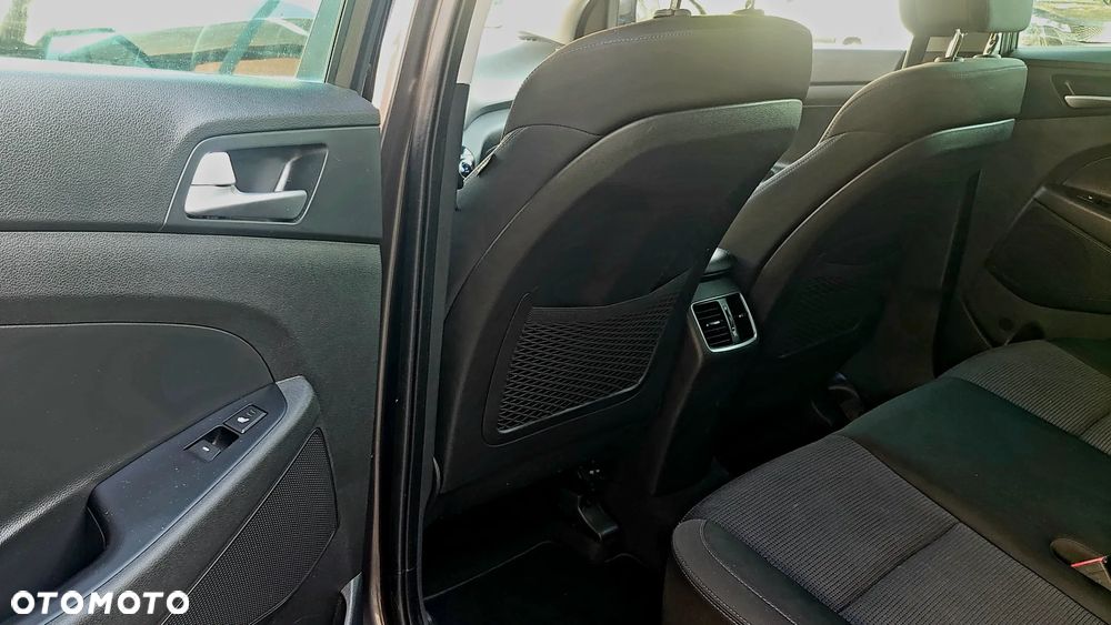 Hyundai Tucson blue 1.6 GDi 2WD Navi - 26