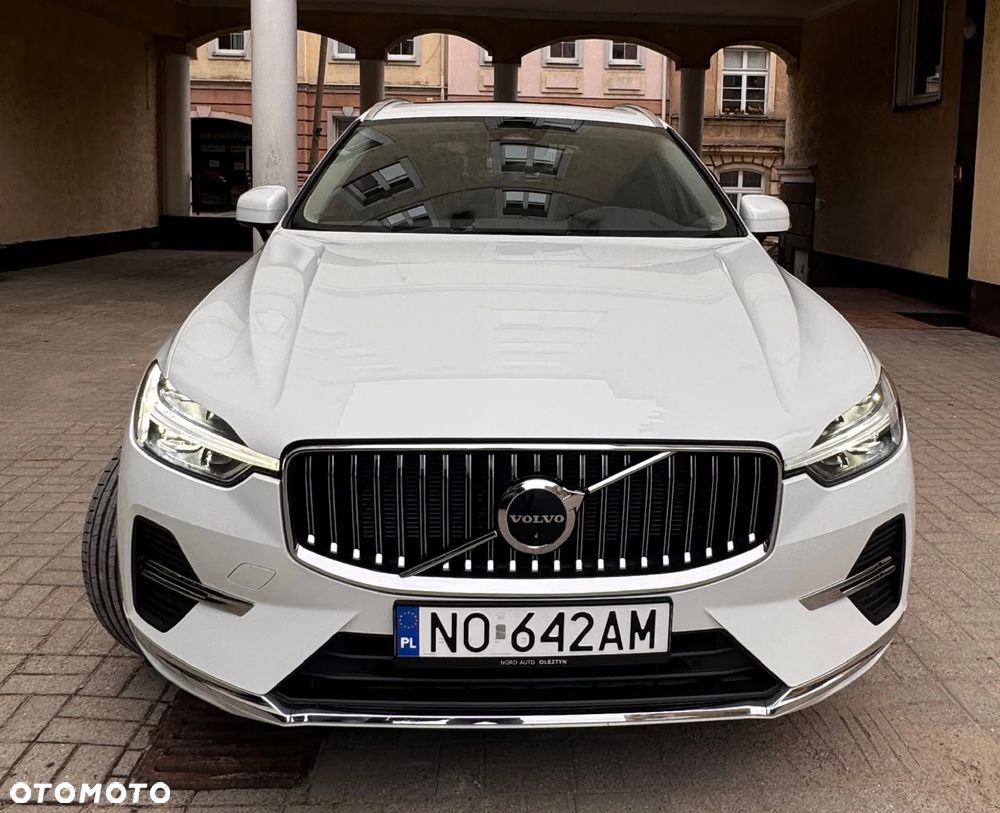 Volvo XC 60 B5 B AWD Plus Bright - 10