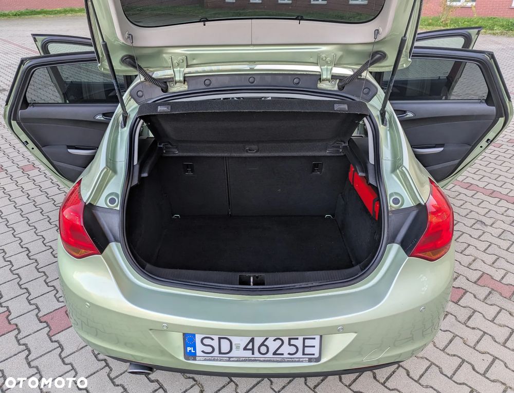 Opel Astra 1.4 T Active - 31