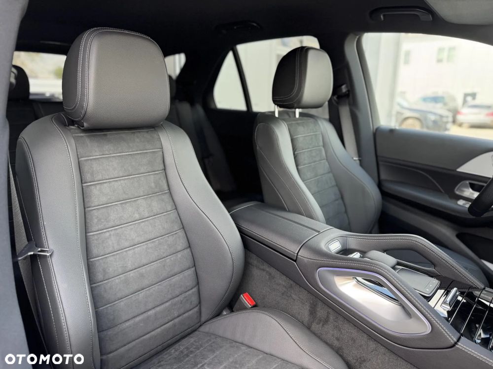 Mercedes-Benz GLE 300 d 4Matic 9G-TRONIC AMG Line Advanced Plus - 12