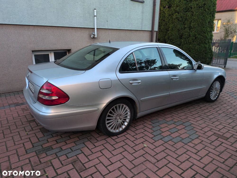 Mercedes-Benz Klasa E 200 CDI Elegance - 4