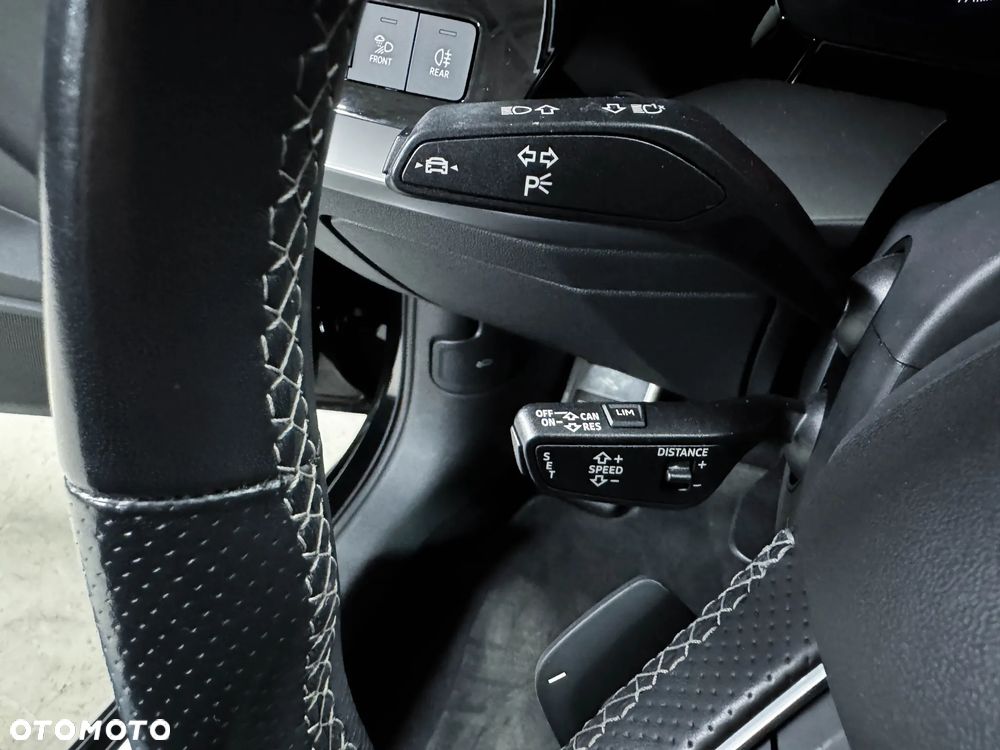 Audi A3 Sportback 2.0 TDI S tronic S line Sportpaket - 24