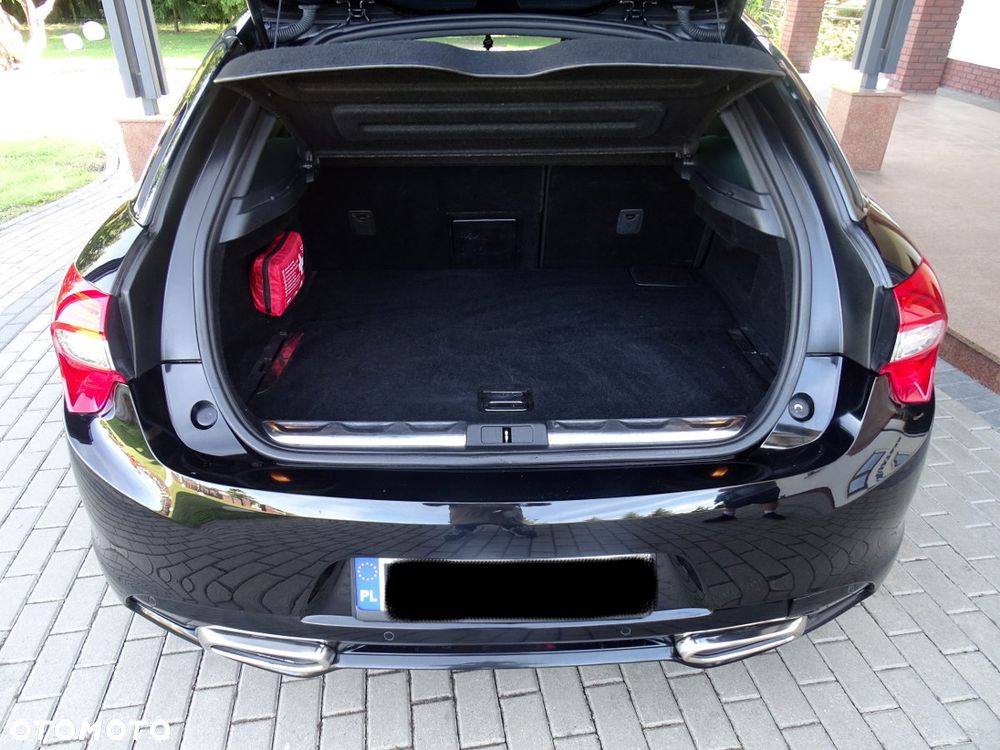 Citroën DS5 Hybrid4 - 17