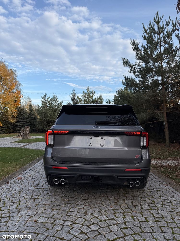 Ford Explorer 2024 photo 5