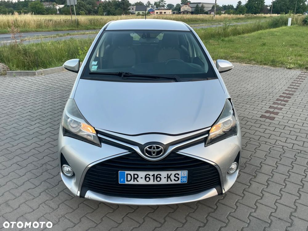 Toyota Yaris 1.33 VVT-i Lounge - 2
