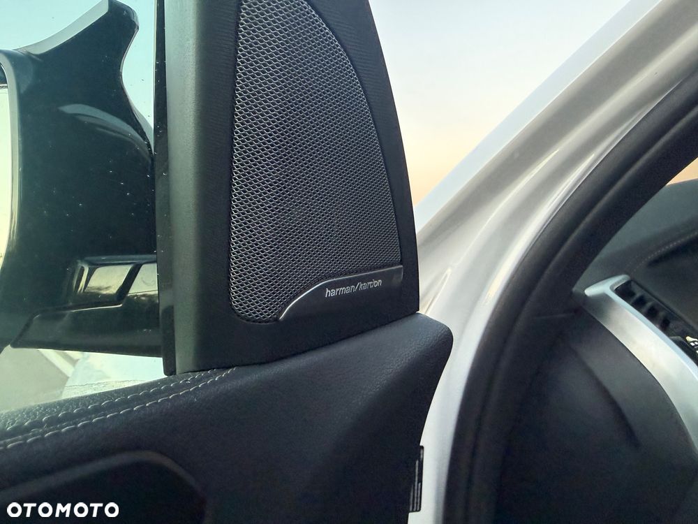 BMW X5 M M50i - 20