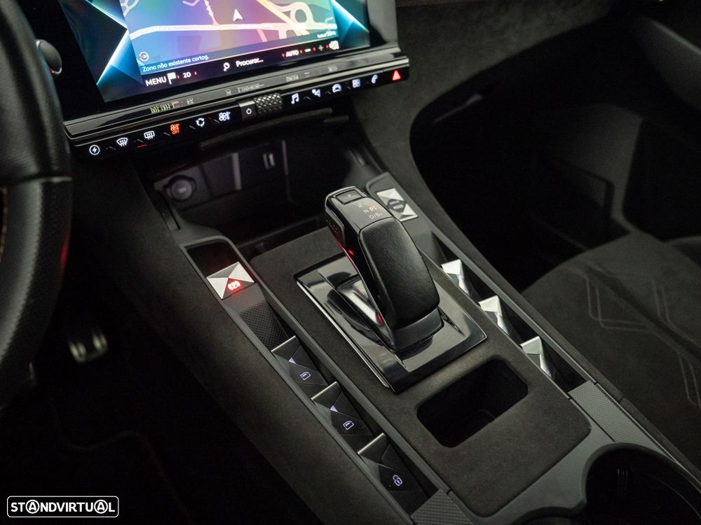 DS DS7 Crossback E-Tense Performance Line EAT8 - 25