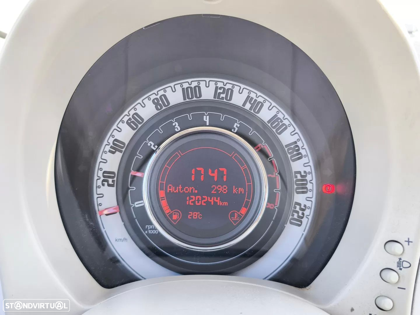 Fiat 500C 1.2 8V Lounge - 25