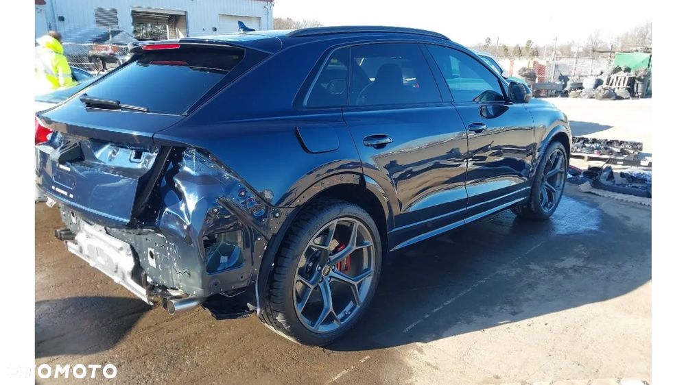 Audi RS Q8 - 5